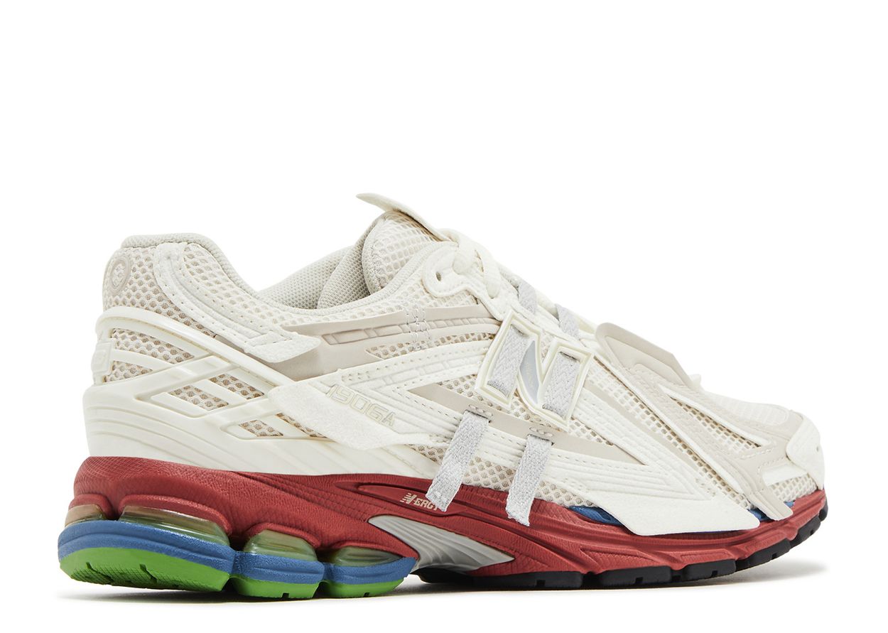 New Balance 1906A Sea Salt Astro Dust