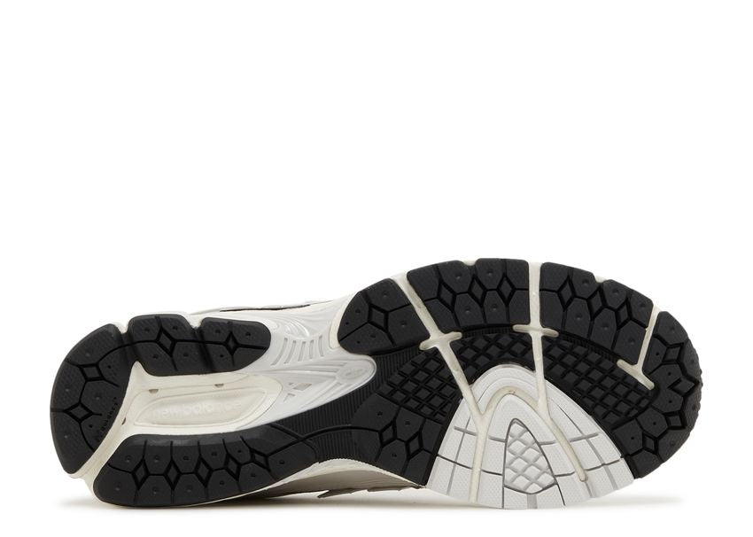 New Balance 1906R Rain Cloud