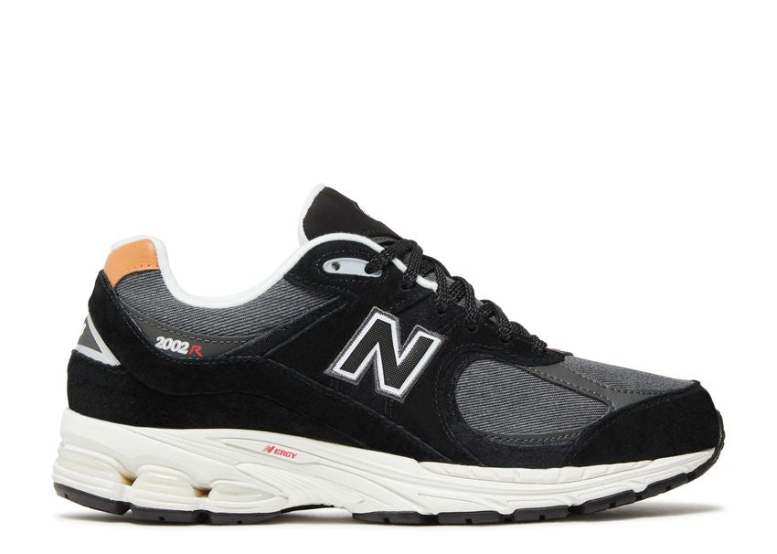 New Balance 2002R Black Sepia