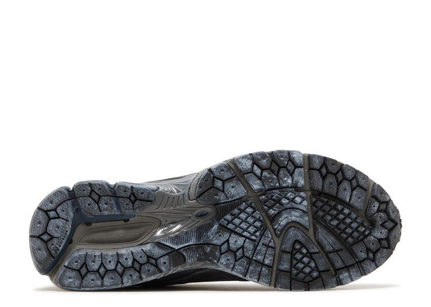 New Balance 2002R Gore-Tex Magnet Mood Indigo