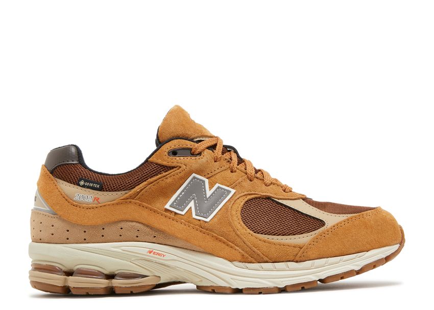 New Balance 2002R Gore-Tex Tobacco