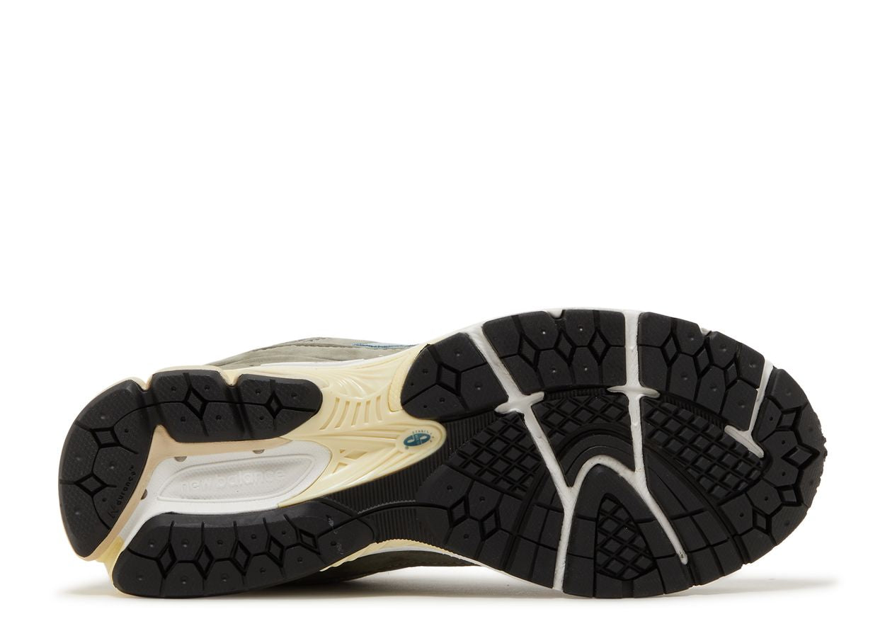 New Balance 2002R Grey Mallard Blue