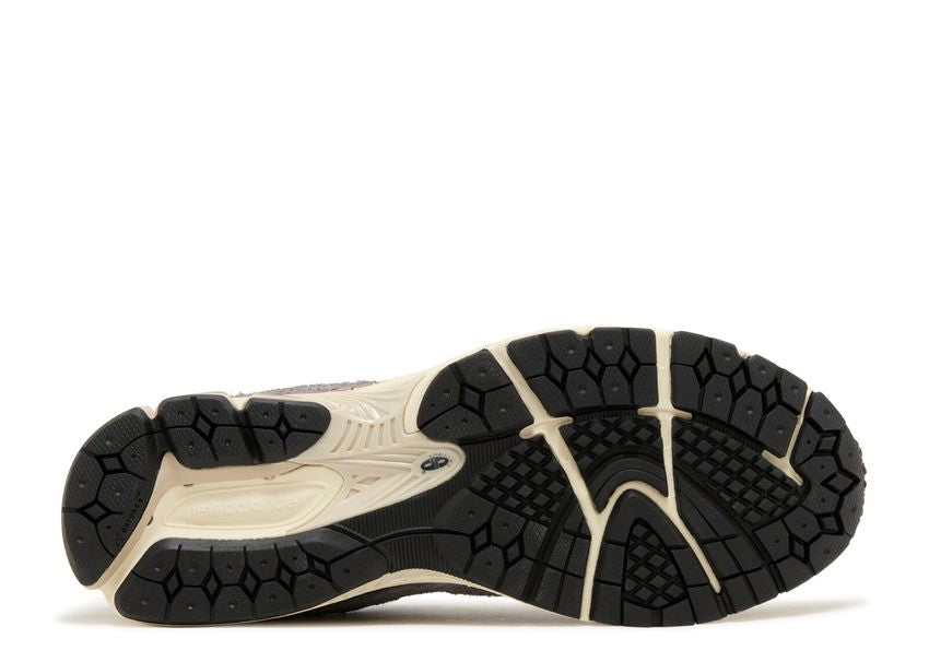 New Balance 2002R Navy Castlerock