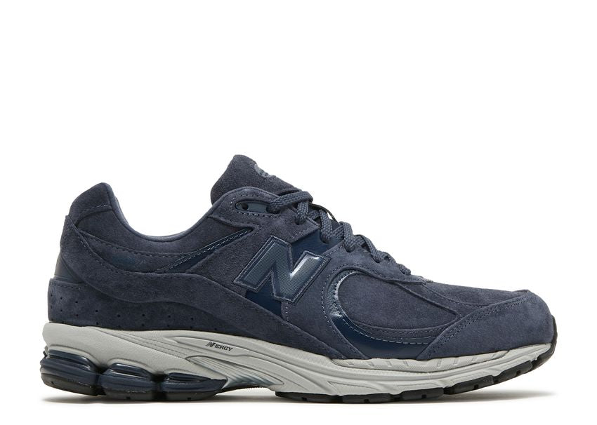New Balance 2002R Navy Silver Metallic