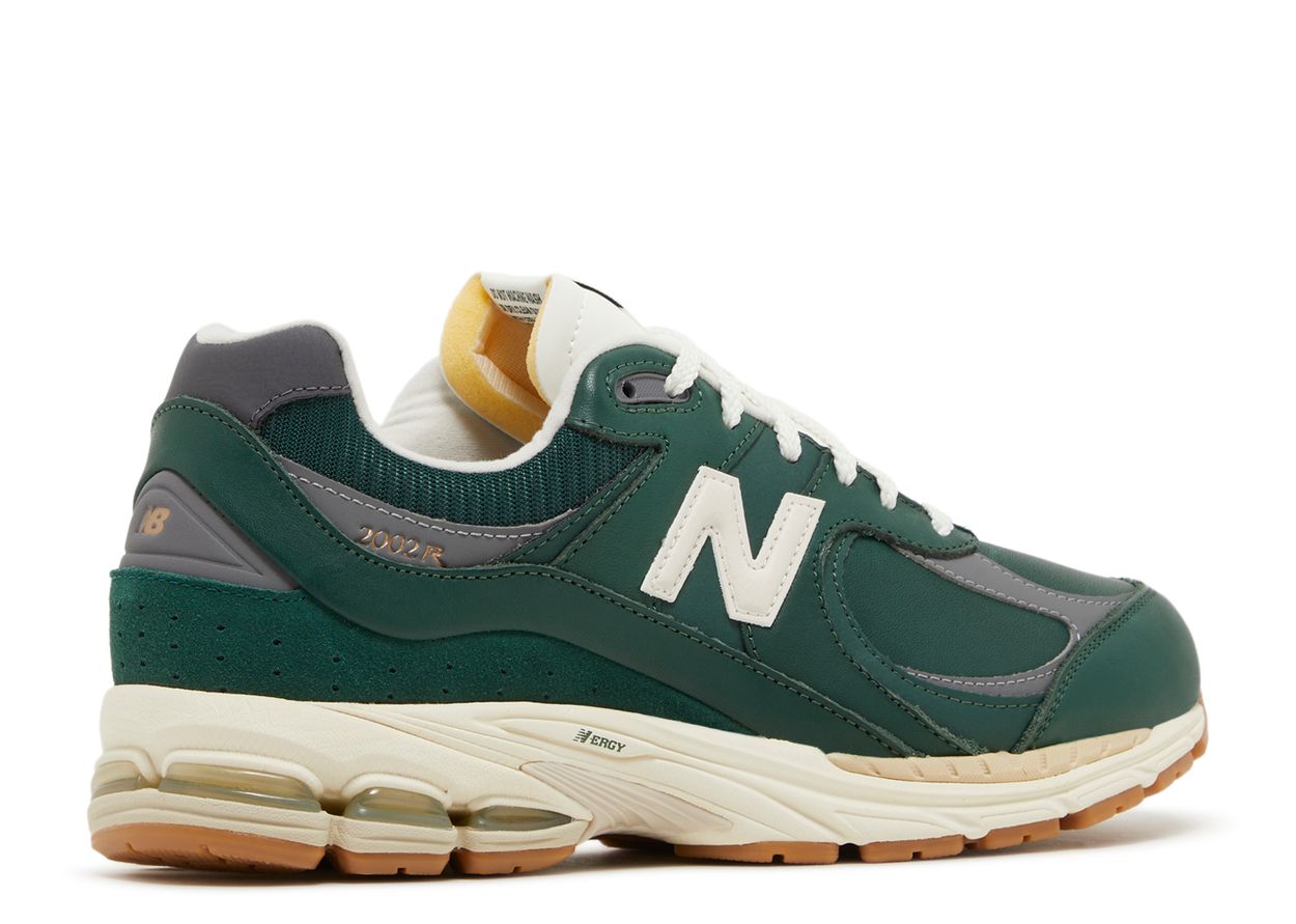 New Balance 2002R Nightwatch Green Vintage Leather