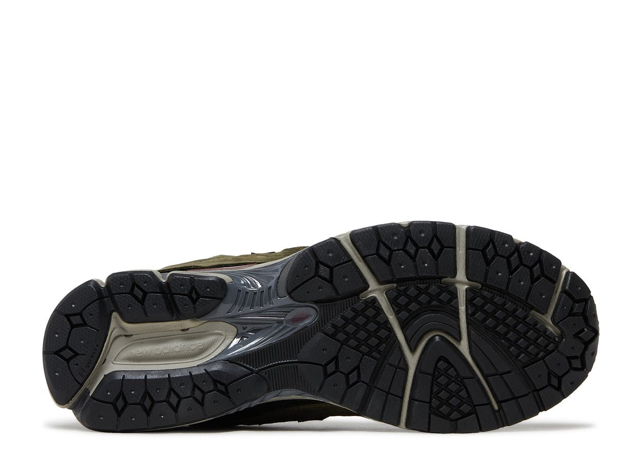 New Balance 2002R Protection Pack Dark Moss