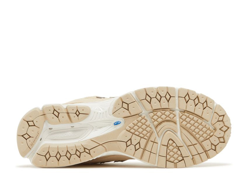 New Balance 2002R Sandstone