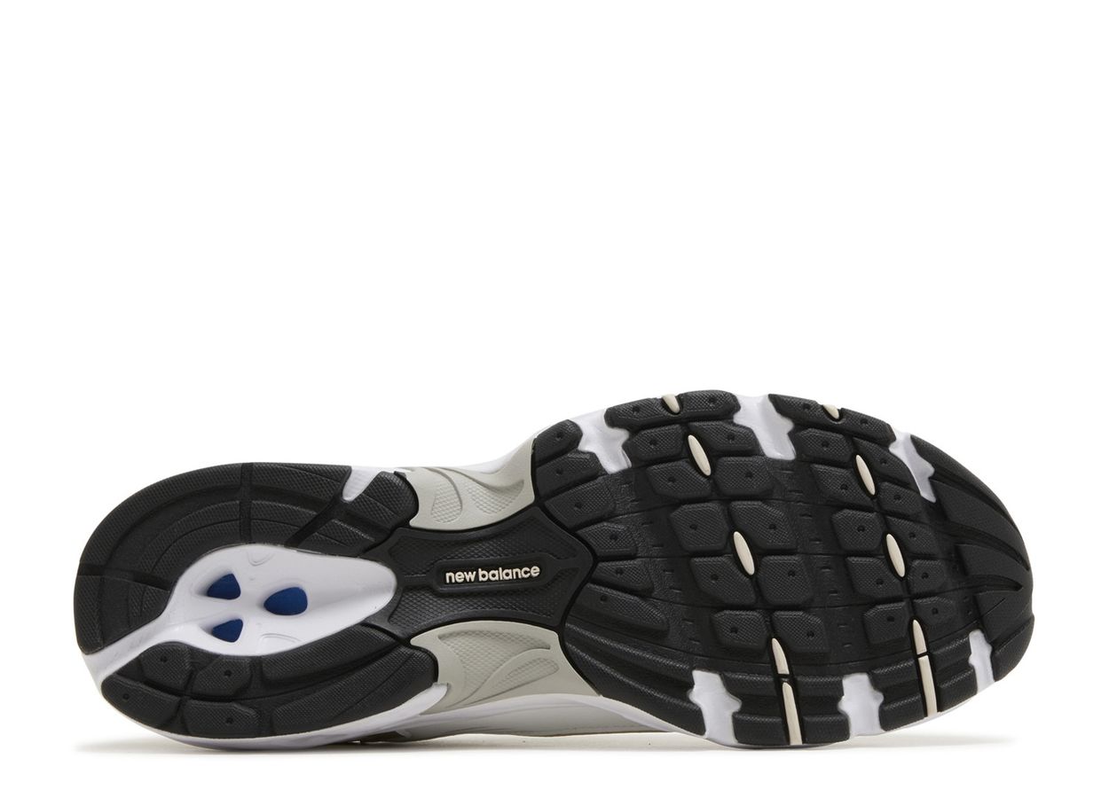 New Balance 530 White Stoneware