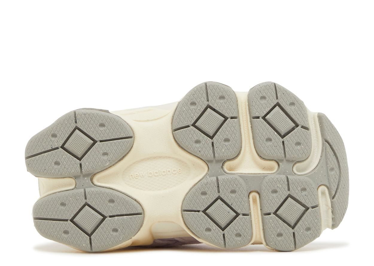 New Balance 9060 December Sky (TD)