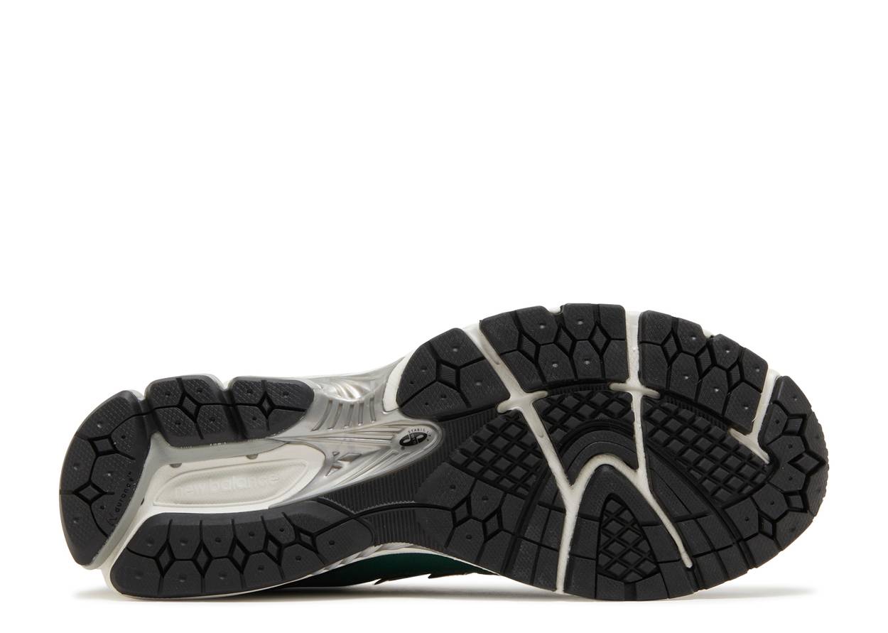 New Balance 1906R Green Suede Metallic Silver