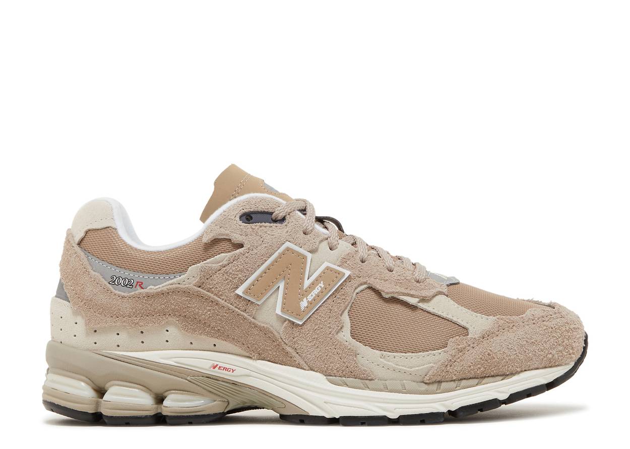 New Balance 2002R Protection Pack Beige