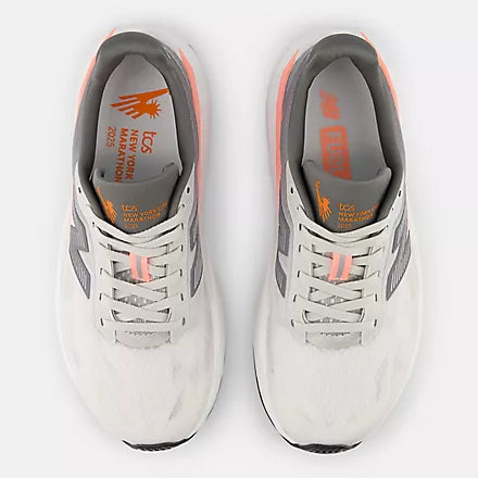 TCS NYC Marathon FuelCell Rebel v5 chaussures